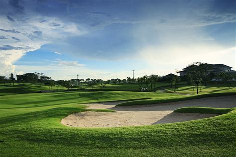 harga masuk royal club jakarta|Golf Course – Royale Jakarta.